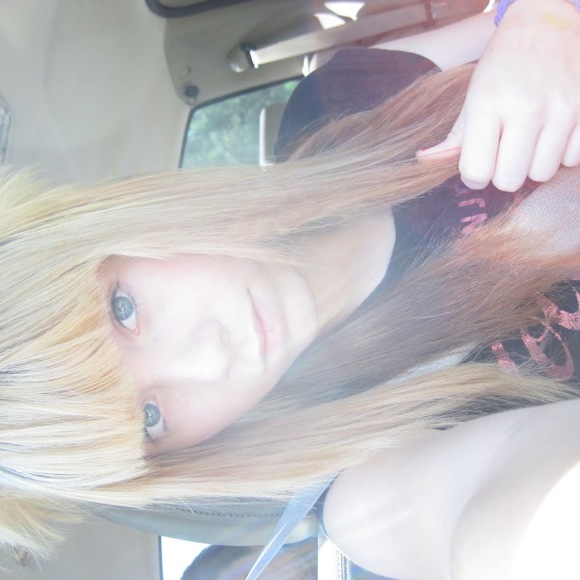 Meet your Posher, Chelsey - Picture 1 of 1